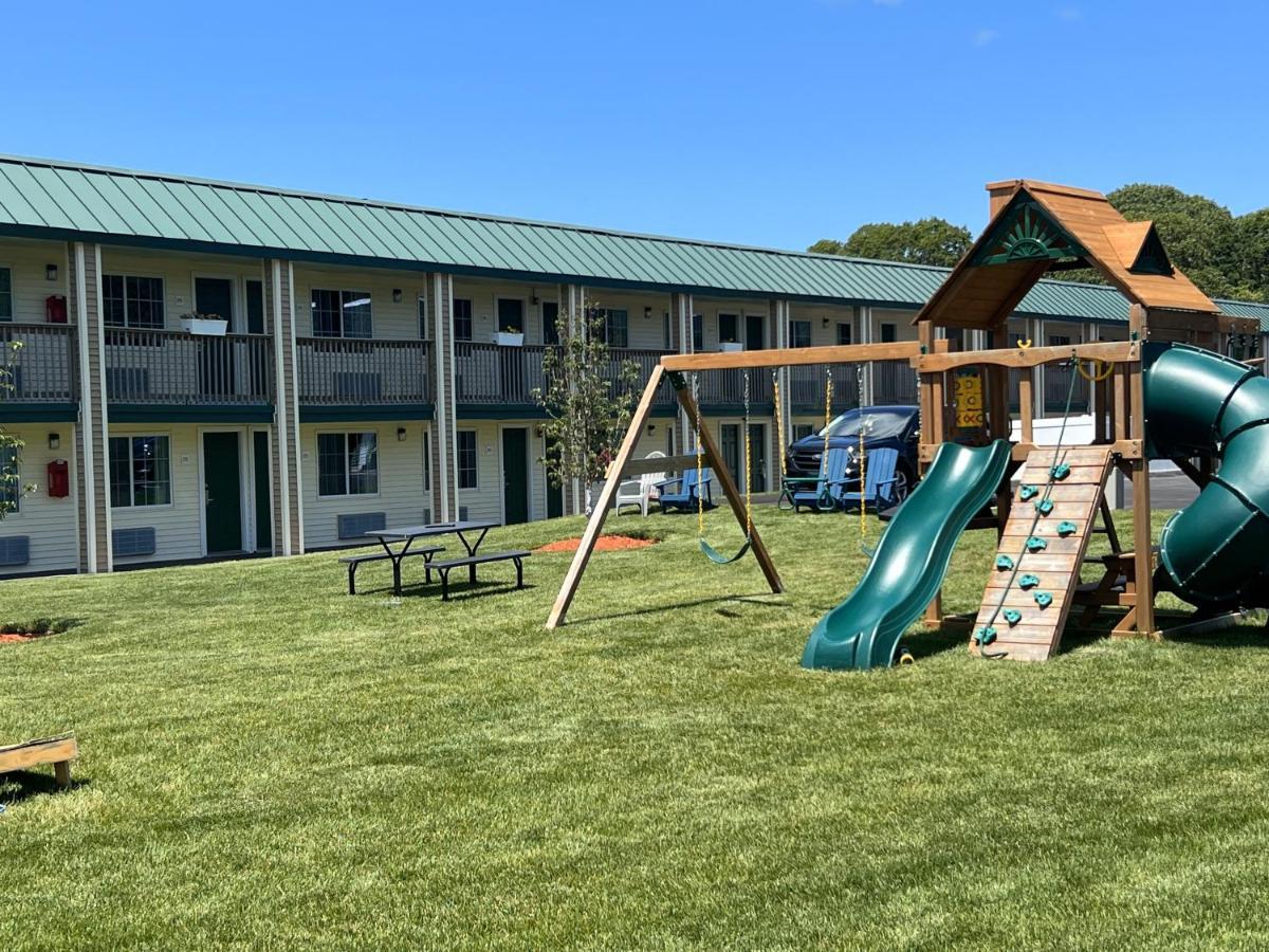 Sunbird Cape Cod Resort Уэст-Ярмут Экстерьер фото