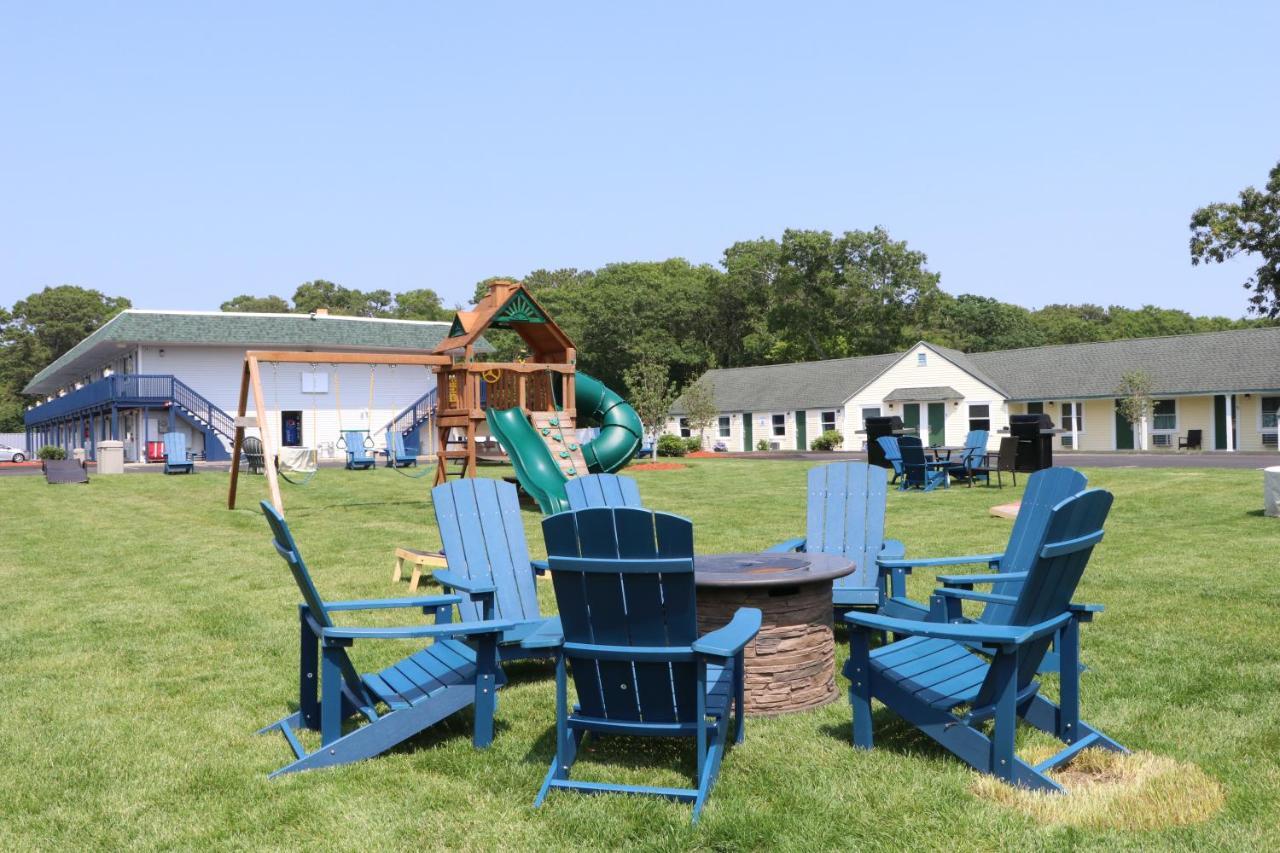 Sunbird Cape Cod Resort Уэст-Ярмут Экстерьер фото