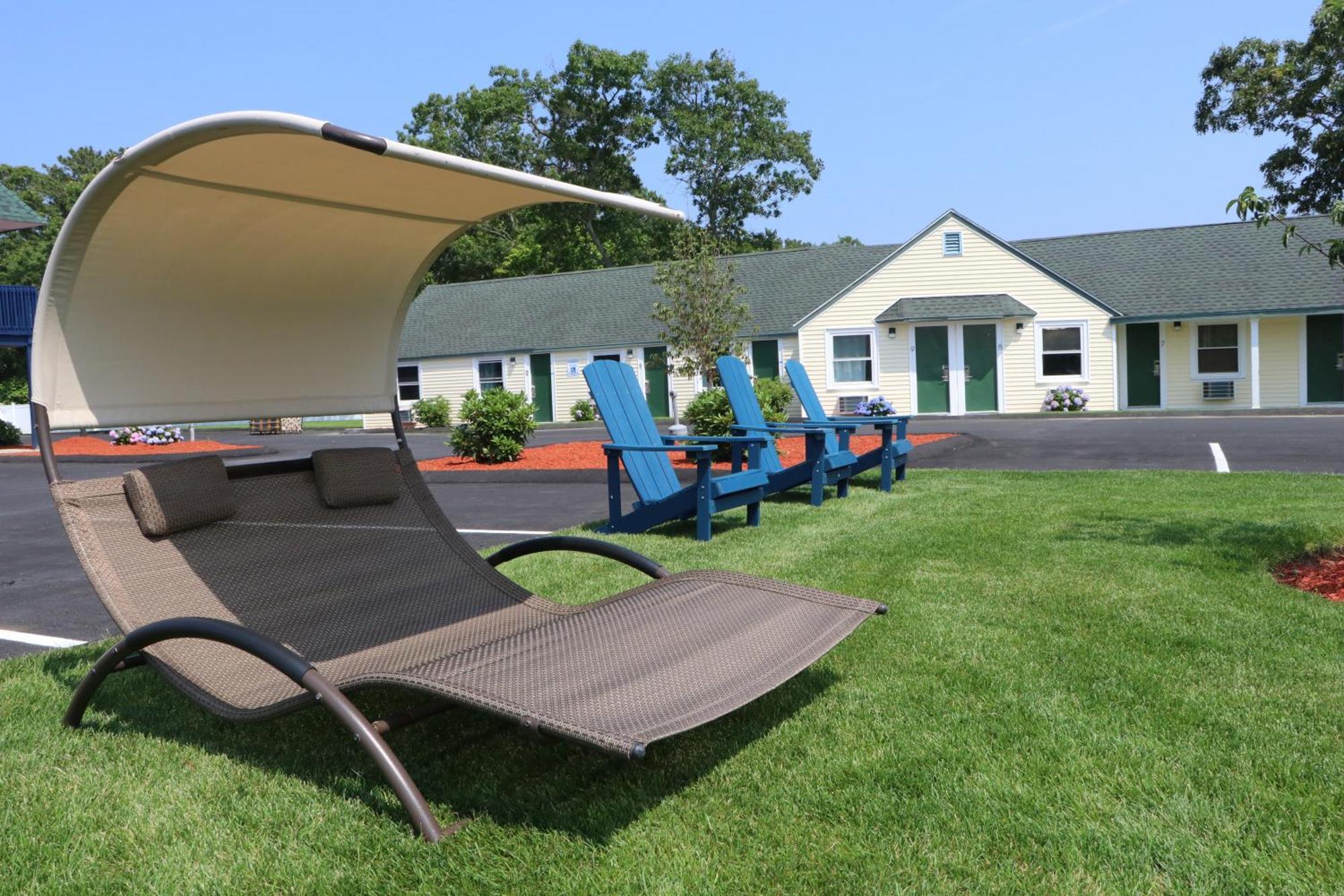 Sunbird Cape Cod Resort Уэст-Ярмут Экстерьер фото