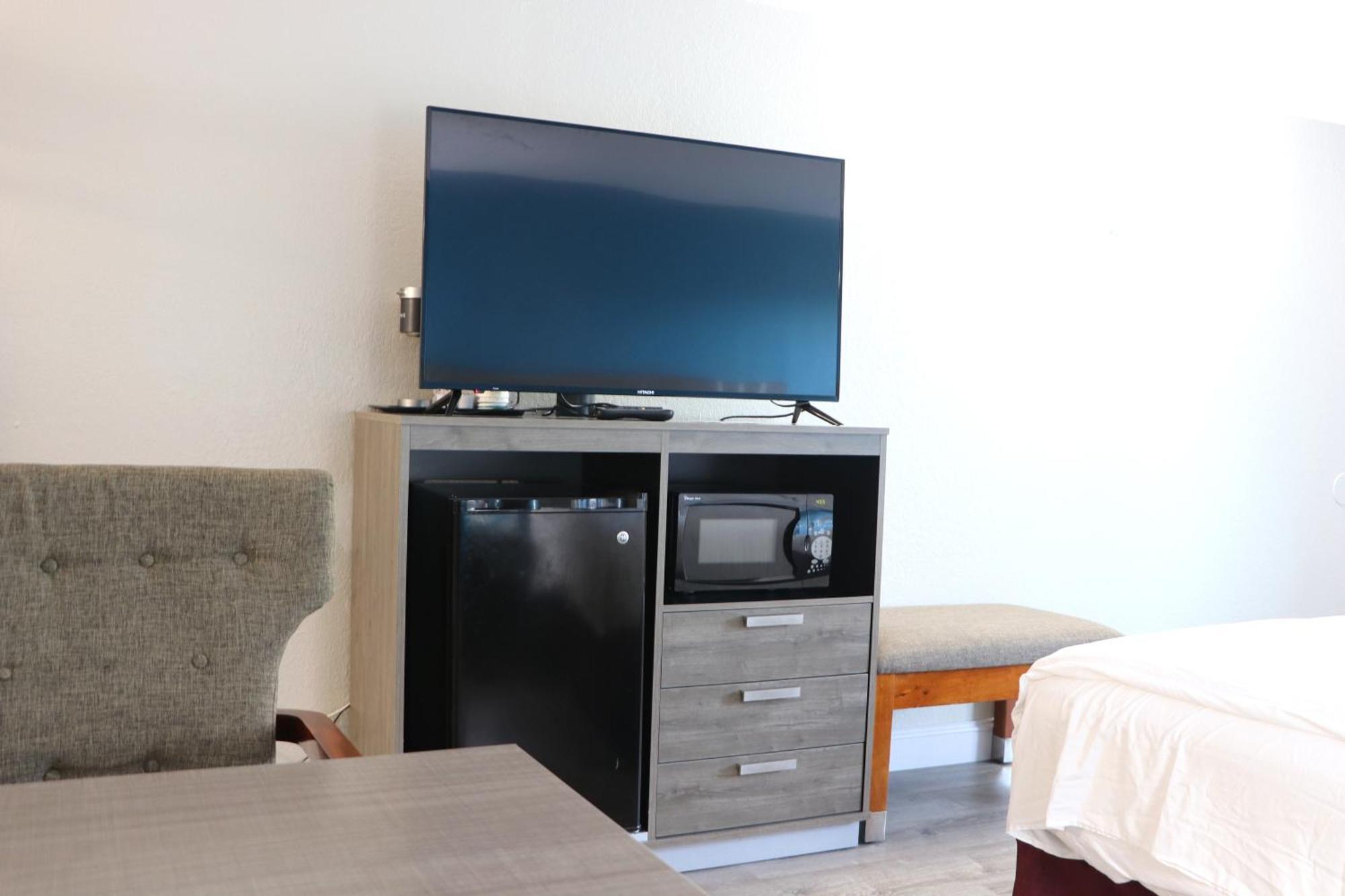 Sunbird Cape Cod Resort Уэст-Ярмут Экстерьер фото
